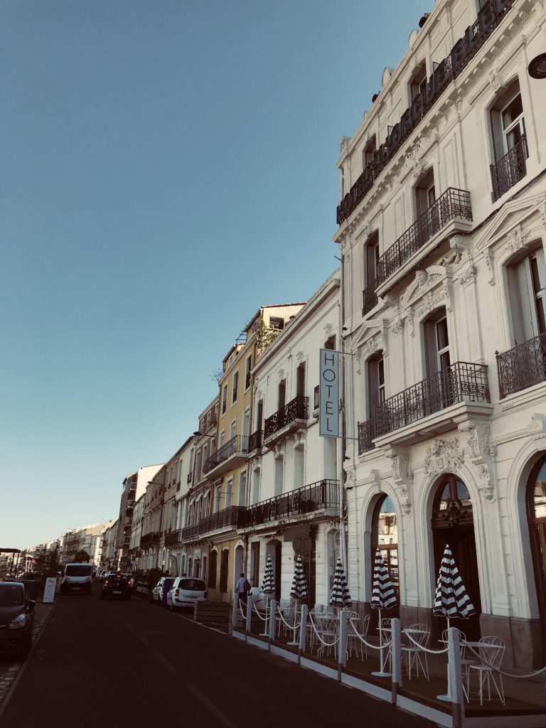 Hôtel l'Orque Bleue la façade