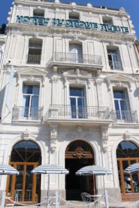 Hôtel Orque Bleue façade jour